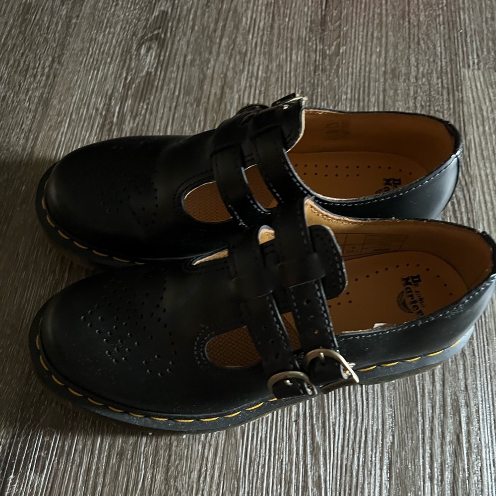 Dr. Martens 8605 Mary Janes